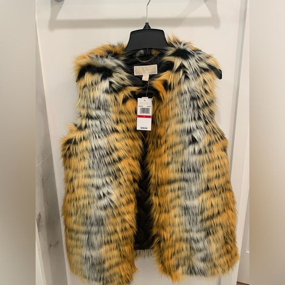 🔥Stunning New Michael Kors Faux Fur Animal Print Tiger Vest Size XS 🔥 - Picture 3 of 8